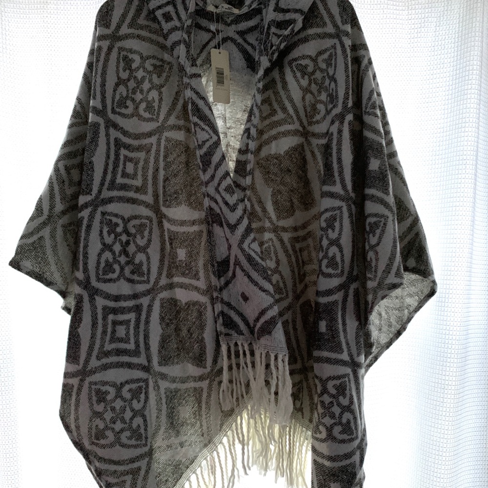 Simply Noelle Poncho Cape
